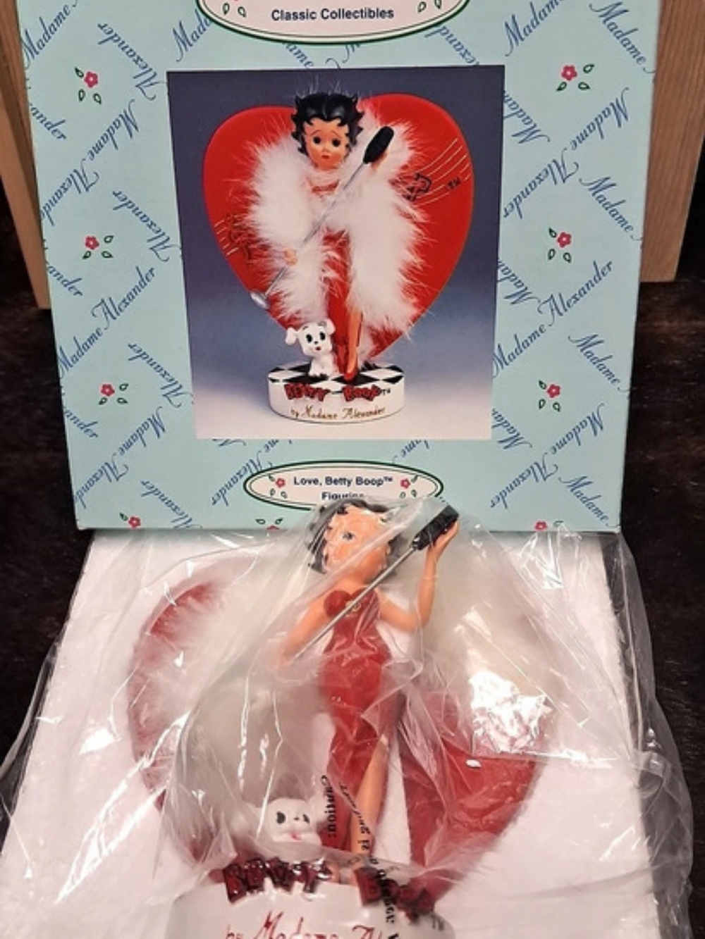 2000 Betty Boop Figurine by Madame Alexander.
